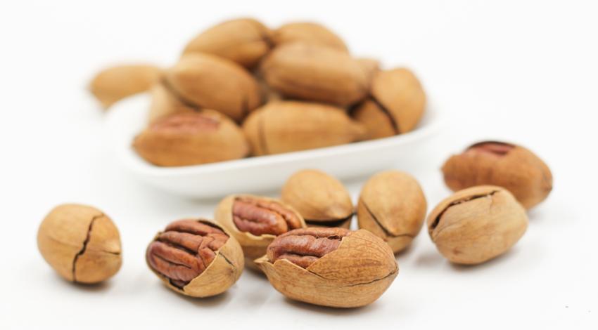 Pecans may be the ultimate prepper food. Combined with a daily vitamin, it may be possible to stay healthy eating just pecans and vitamins Indefinitely
